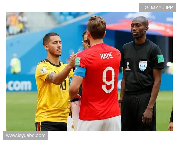 凯恩与阿扎尔在射门偏移与空间利用上形成分化趋势