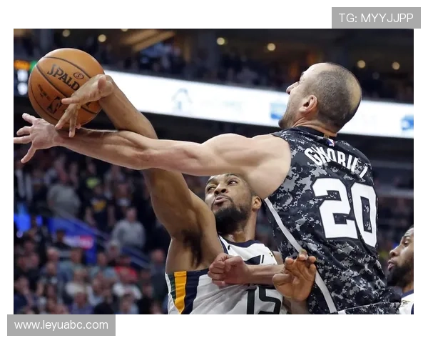 托尼·帕克突破组织双重角色提升马刺关键时刻进攻效率